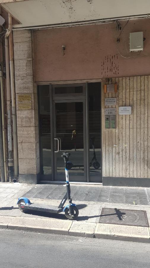 ホテル Le Stanze Di Sofia バーリ エクステリア 写真